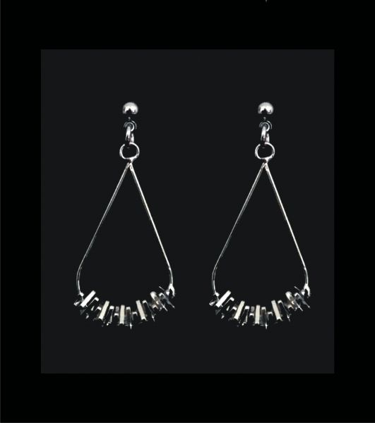 Brincos de Metal Gota