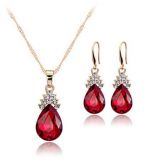 Conjunto Colar e Brinco(Banhado a Ouro em Pedraria & Cristal)