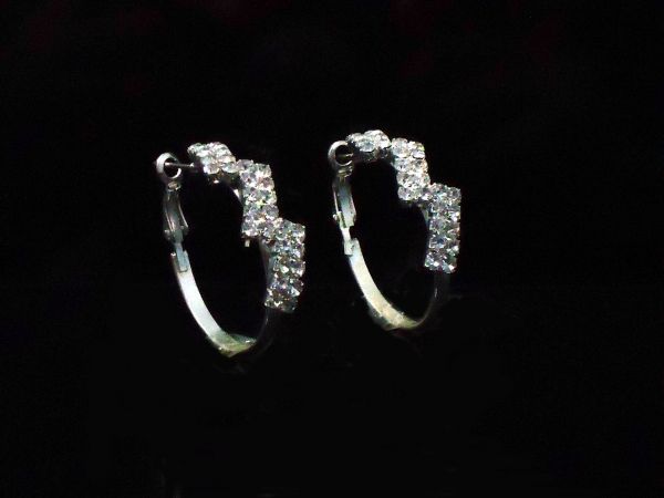 Brincos De Argolas Com Strass